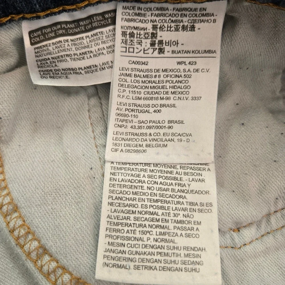 Levi's 505 Straight Leg Jeans Mens 40x32 Blue Wash Button Fly Classic Denim